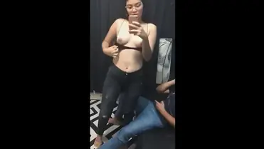 Gadis Cantik ML Ganas Basah Total Lorong Sange