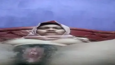 Jilbab Pink Ngentot Memek Basah Kangen POV Asyik
